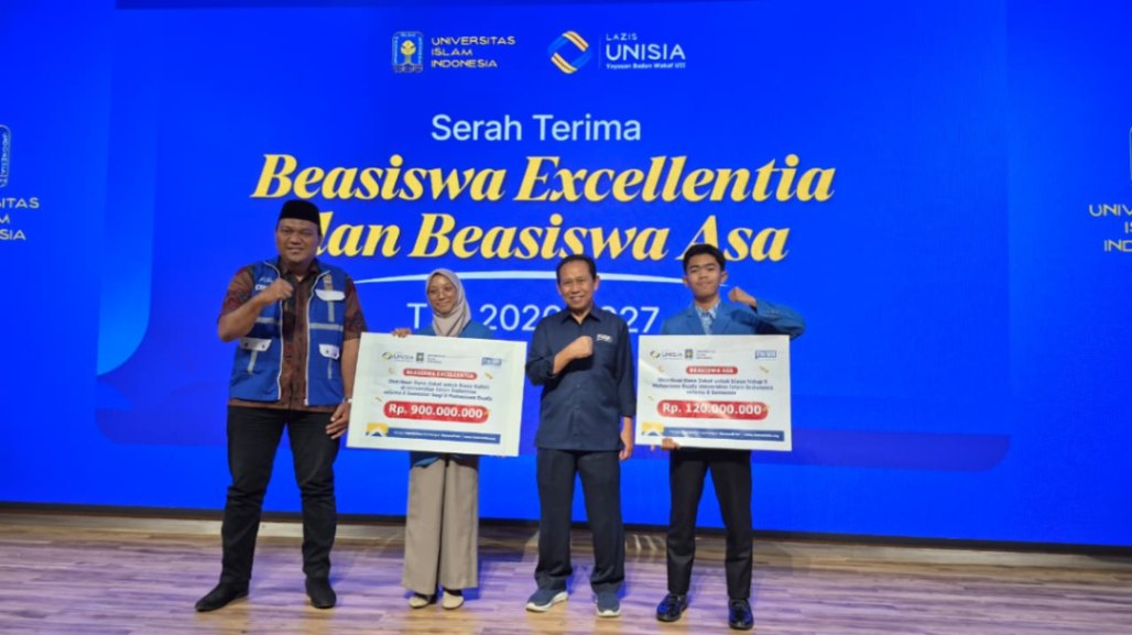 Lazis UNISIA Serahkan Beasiswa Excellentia dan Beasiswa Asa